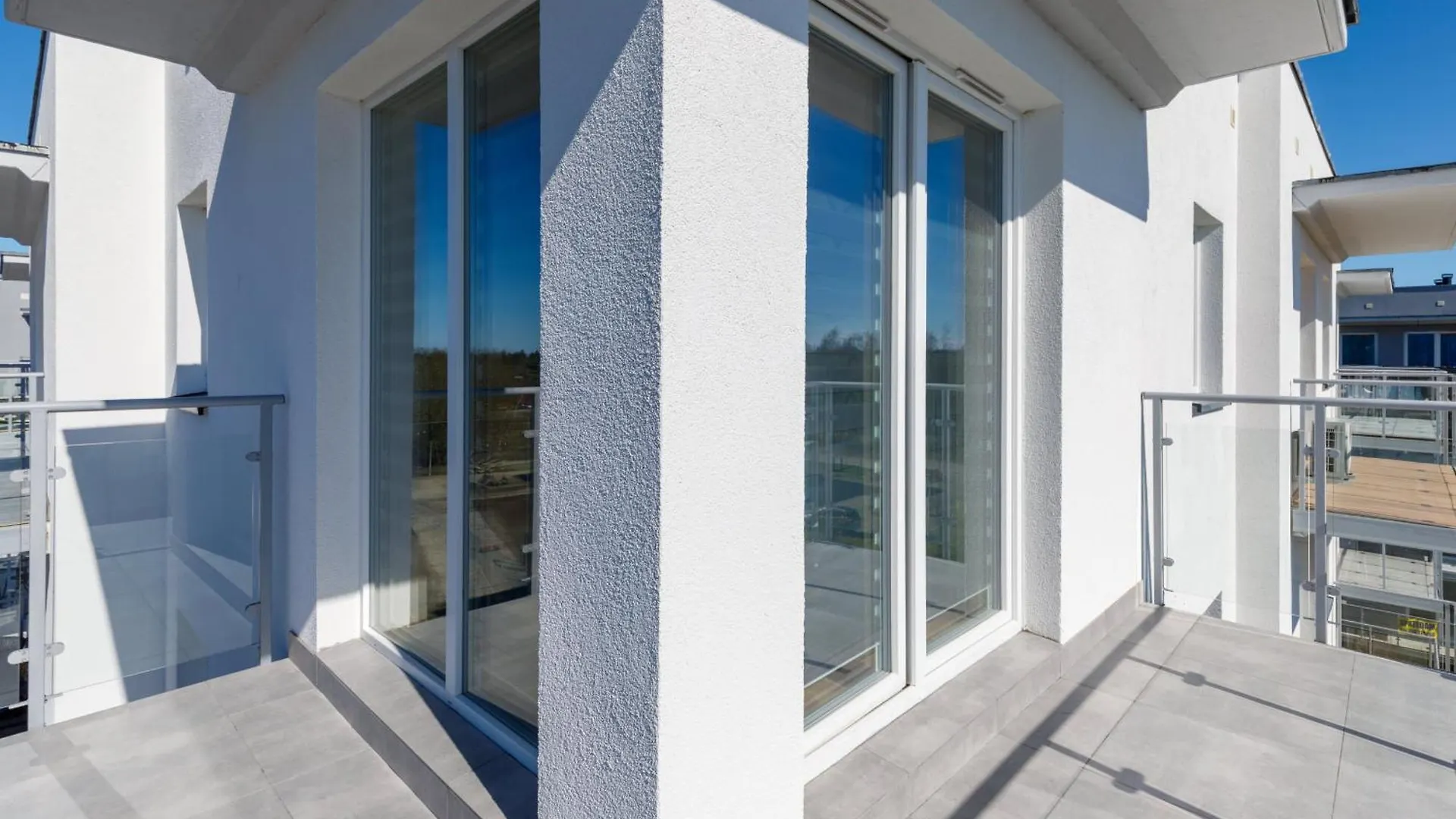 Coast Breeze Stylish Apartment By Noclegi Renters Kołobrzeg 0*,