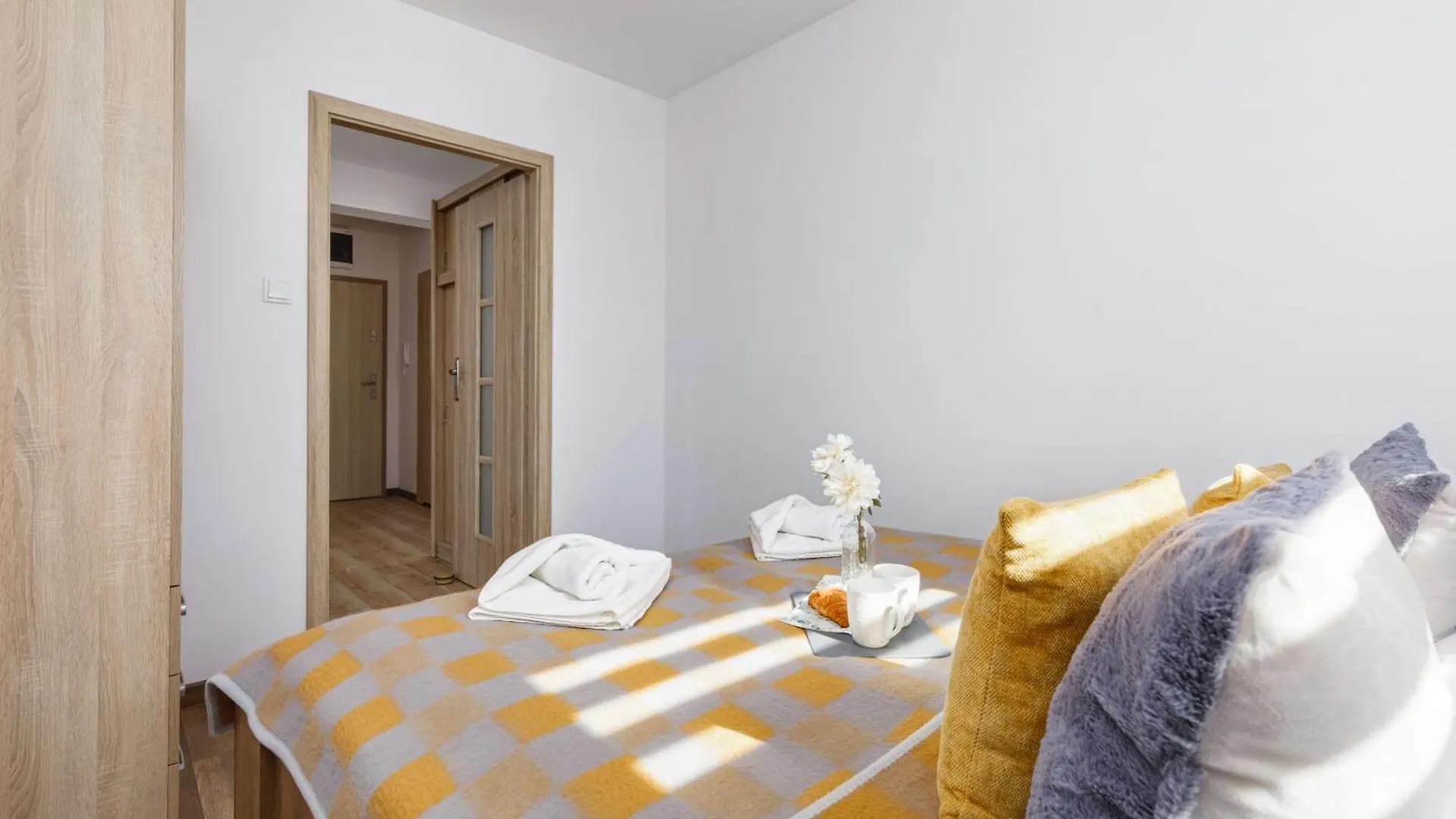 Coast Breeze Stylish Apartment By Noclegi Renters Kolobrzeg Poland